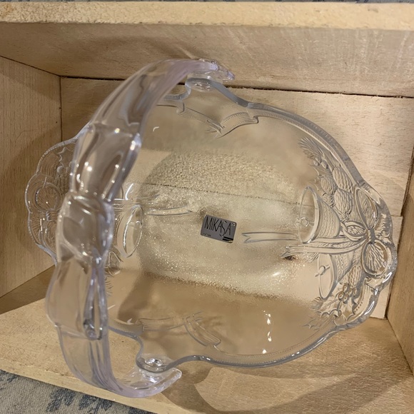 VTG Mikasa Holiday Bells Embossed Handled Basket Christmas - Picture 6 of 10